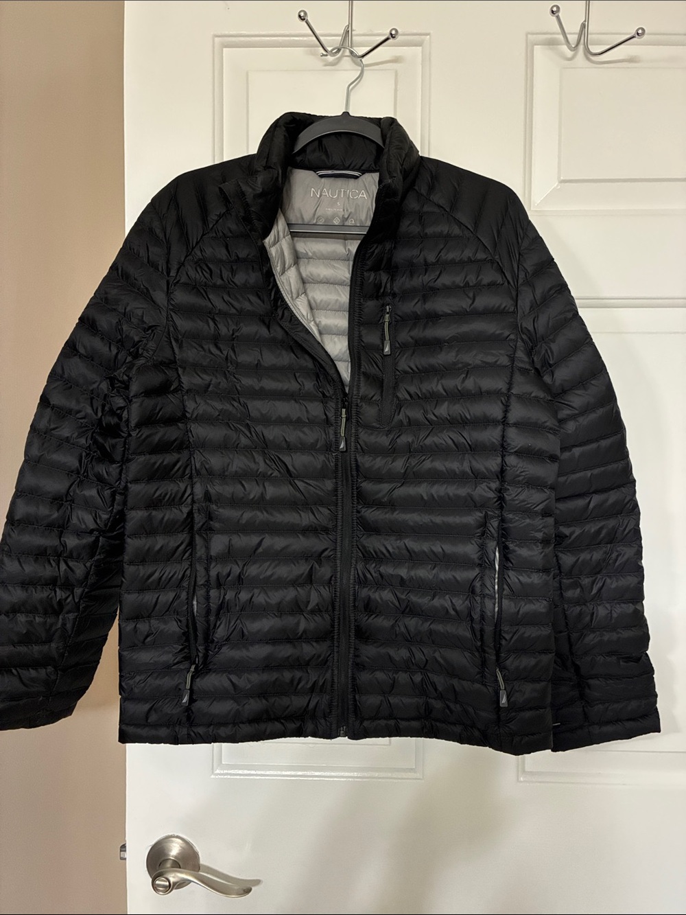 Nautica Men's Black Lightweight Packable Puffer Jacket